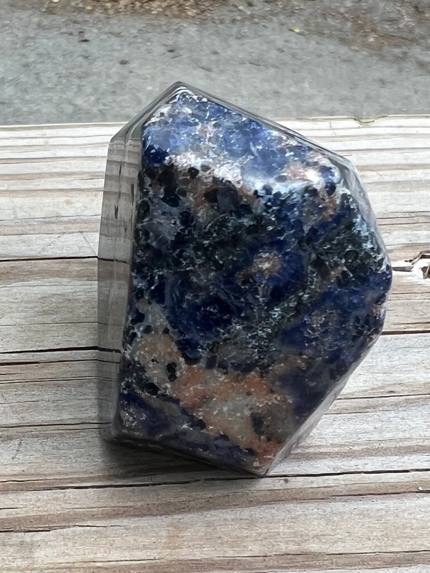 Sodalite free form