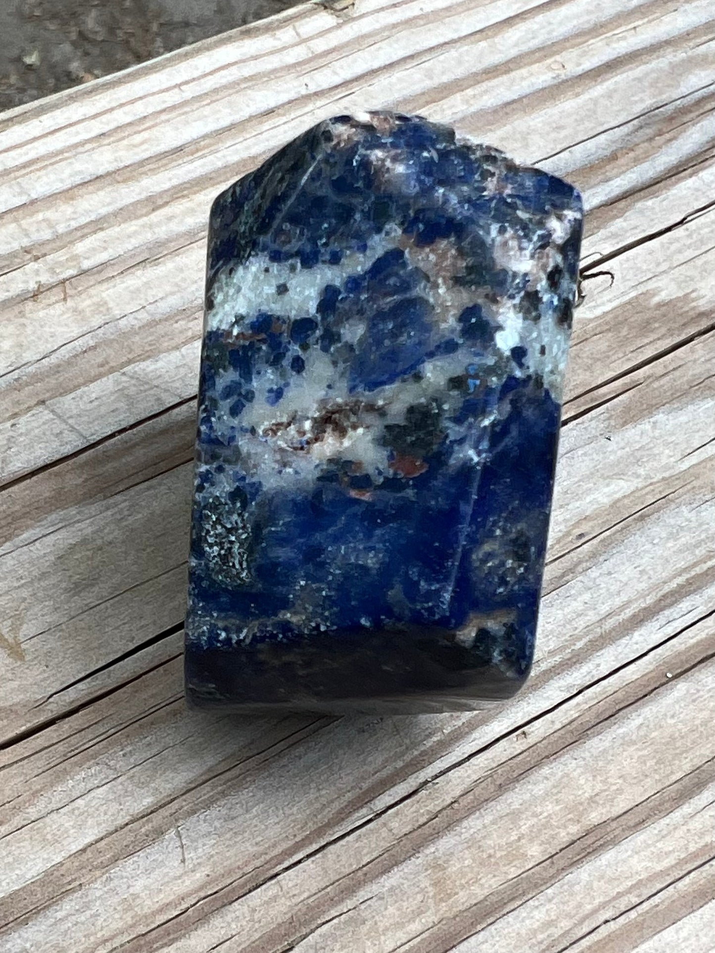 Sodalite free form
