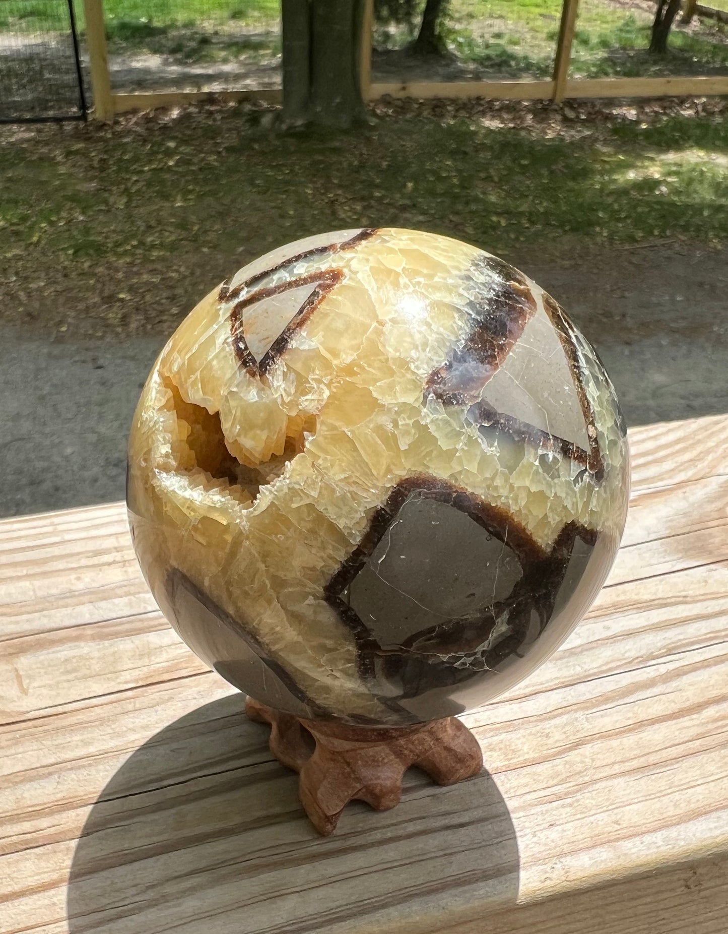 Septarian sphere