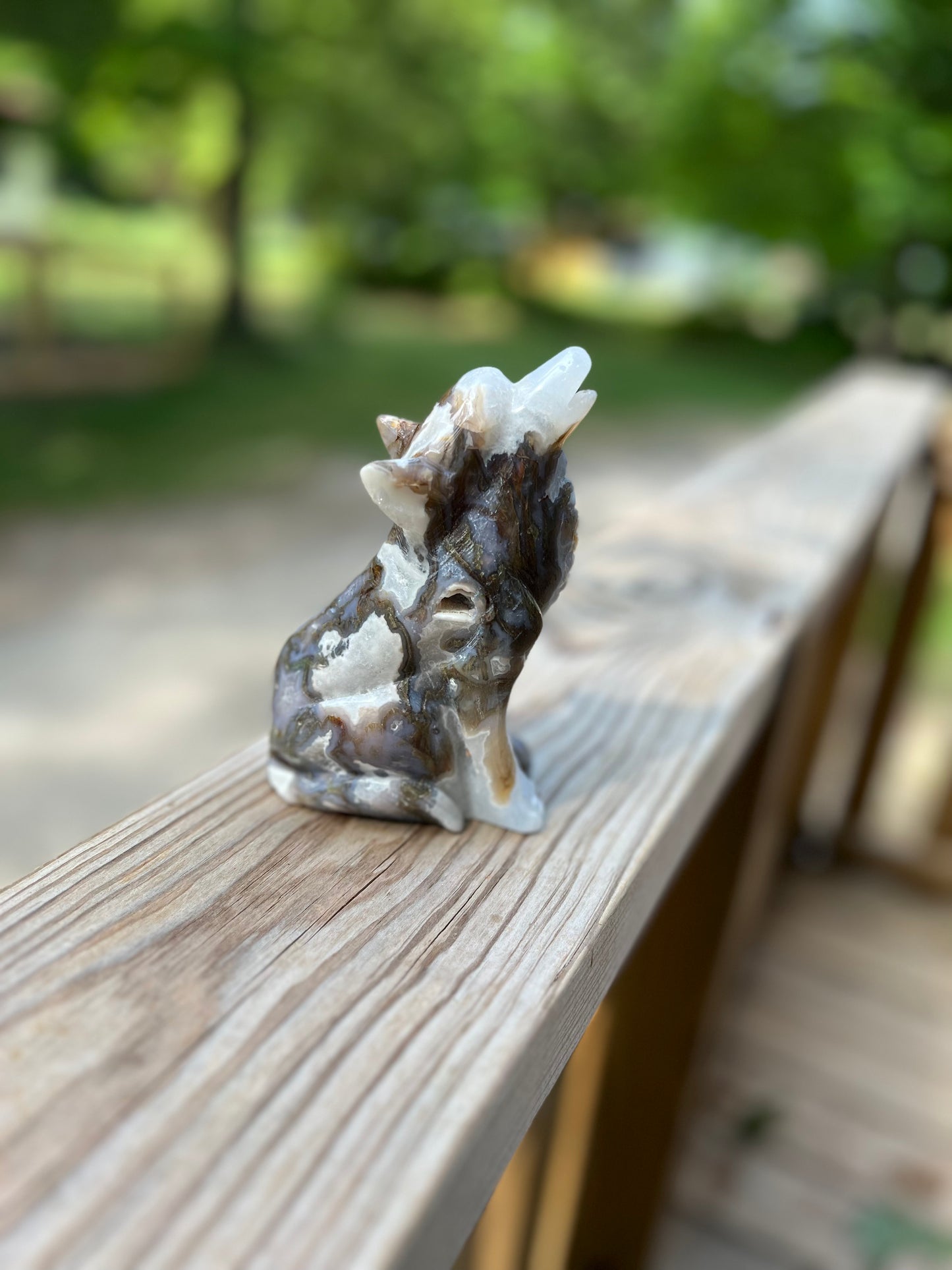 Moss Agate WOLF CARVING